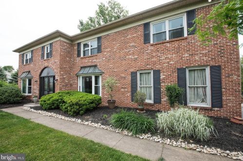 1700 Concord Ct, Blue Bell PA  19422-1336 exterior