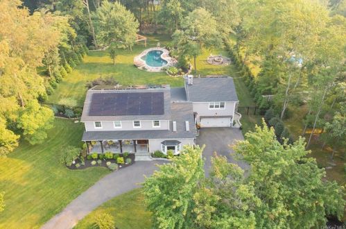 12 Bullowa Dr, Stony Point, NY 10980-3004