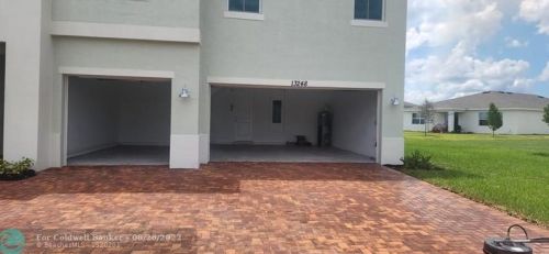 13248 Copper Creek Dr, Port Saint Lucie FL  34987 exterior