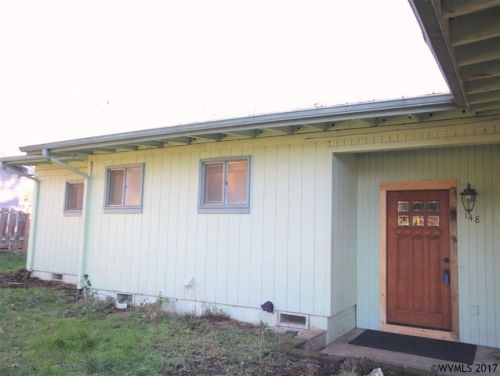 148 Woods Ln, Dallas, OR 97338-1048