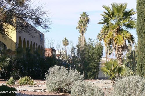 90 Camino Alameda, Green Valley AZ  85614-2631 exterior