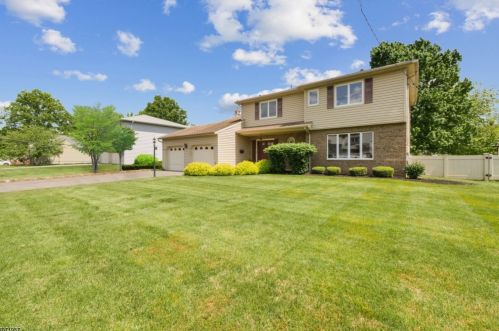 317 Stoughton Ave, Cranford, NJ 07016-2854