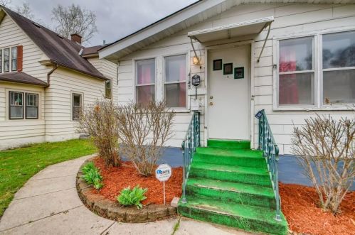 4142 40th Ave, Minneapolis, MN 55406-3445