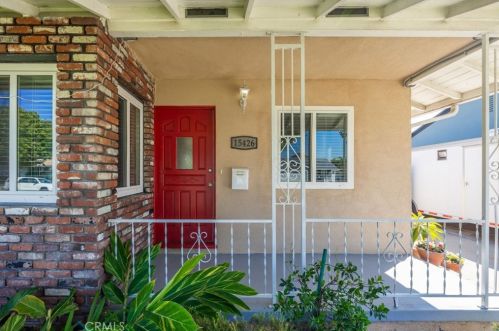 15426 Roselle Ave, Lawndale, CA 90260-3514
