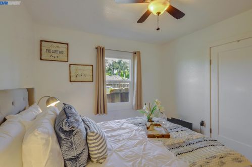 18448 Standish Ave, Hayward CA  94541-1323 exterior