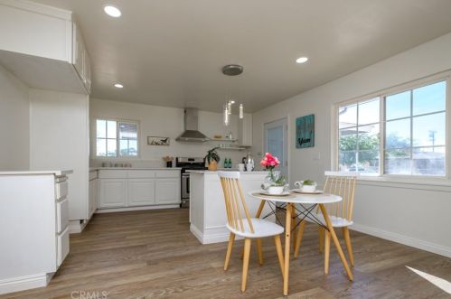 16434 Yucca Ave, Victorville CA  92395-3533 exterior