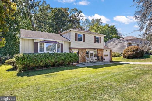 8 Neponset Rd, Wilmington, DE 19810-1145