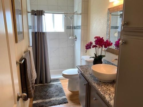 180 Overbrook Dr, Folsom CA  95630-1657 exterior