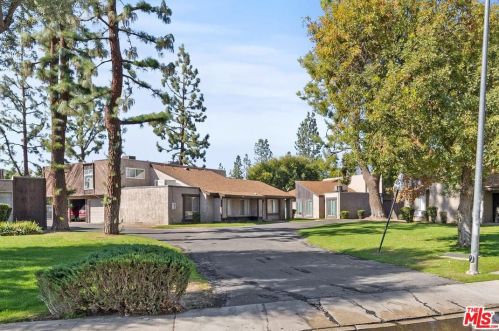 2617 Pinon Springs Cir, Bakersfield CA  93309-4454 exterior