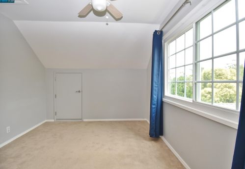 4066 Kensington Dr, Concord CA  94521-3333 exterior