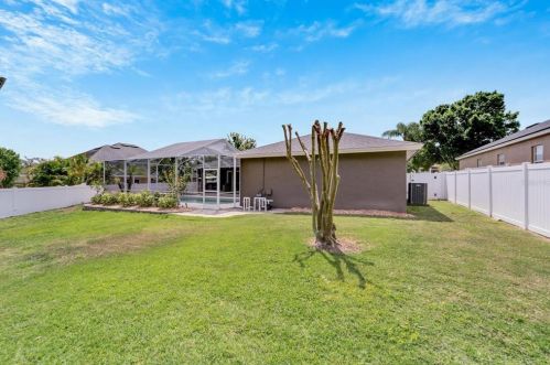 5759 High Ridge Loop, Lakeland FL  33812-5886 exterior