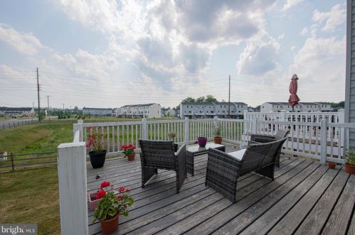 101 Tulip Ln, Gilbertsville PA  19525-8121 exterior
