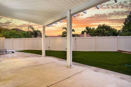 16187 Cousins Cir, Riverside CA  92503-0571 exterior