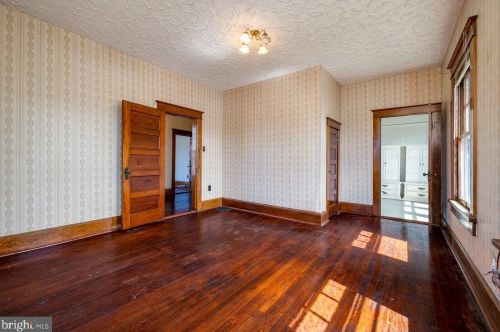 5 Amiss Ave, Richmond National Battlefiel VA  22835-1309 exterior