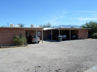 61 Mills Dr, Tucson, AZ 85705-5392