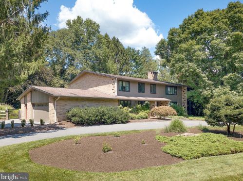 4007 Springfield Ln, Wilmington, DE 19807-2251