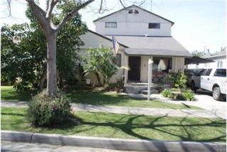 4133 Nipomo Ave, Lakewood CA  90713-3233 exterior