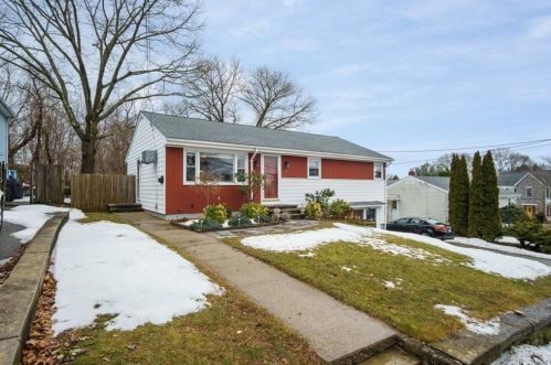 56 Rosner Ave, Providence, RI 02904-4446