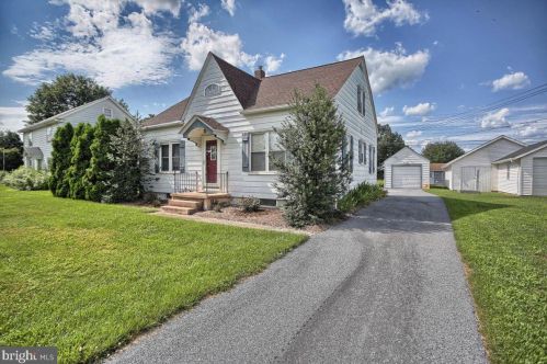 2120 Hill St, Lebanon, PA 17046-2748