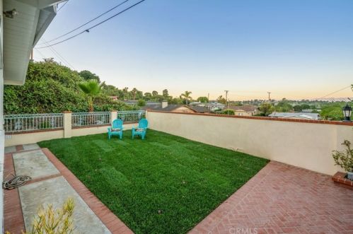 2105 Velez Dr, Rancho Palos Verdes CA  90275-1427 exterior