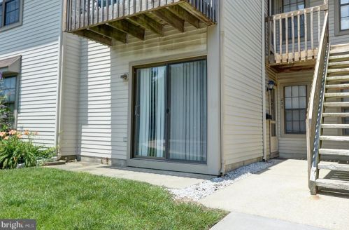 233 Barclay Ct, West Deptford, NJ 08051-2010