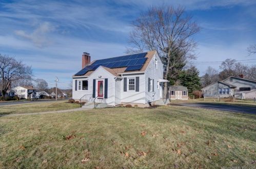 57 Saulters Rd, Manchester, CT 06042-3315