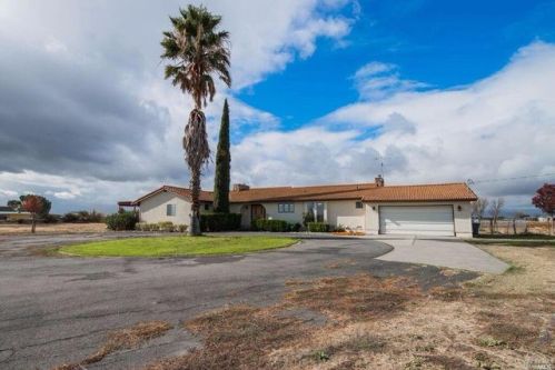 6995 Fox Rd, Liberty Farms, CA 95620-9238