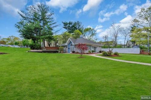 167 Robertson Way, Lincoln Park NJ  07035-1851 exterior