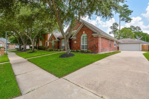 11810 Lake Grove Ct, Tomball, TX 77377-8510