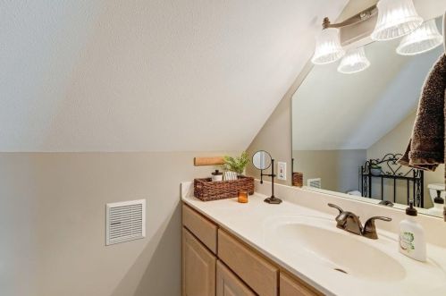 1201 Hutto Rd, Georgetown TX 78626-6101 exterior