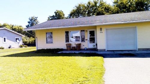 16956 13th St, Centerville, WI 54630-8070