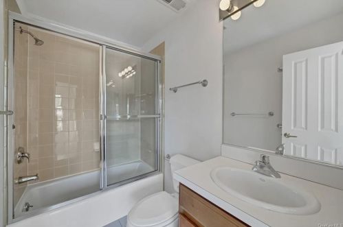 122 Northview Ct, Peekskill NY  10566-4439 exterior