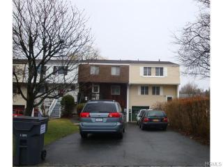 25 Old Anvil Ln, Middletown, NY 10940-2601