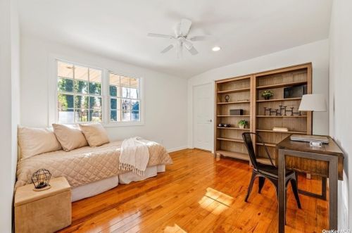 263 Lower Rocky Point Rd, Miller Place NY  11764-1650 exterior