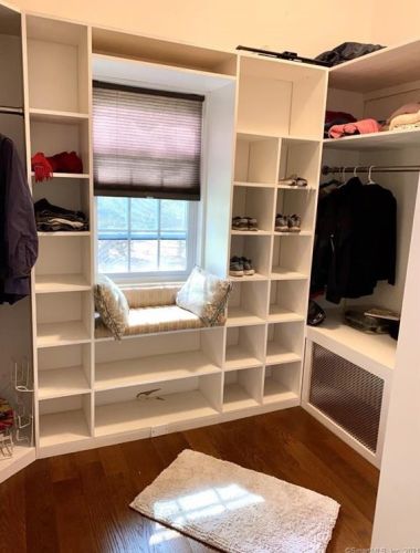 83 Maltbie Ave, Stamford CT  06902-1109 exterior