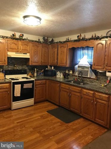 2 Courtney Dr, Lees Cross Roads PA  17257-8216 exterior