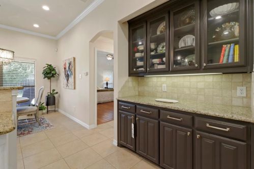 7021 Ridge Crest Dr, Fort Worth, TX 76182-7826