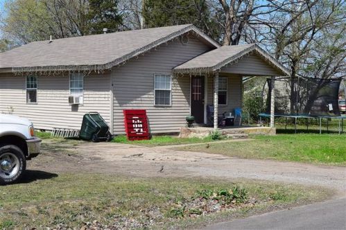 711 Elm St, Sallisaw, OK 74955-6801
