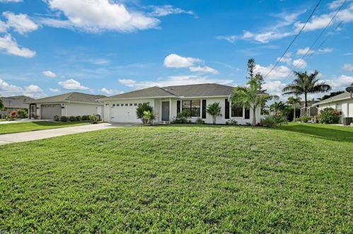 1828 47 St, Cape Coral FL  33904-9001 exterior