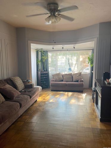 86-43 127th St, Jamaica, NY 11418-2825