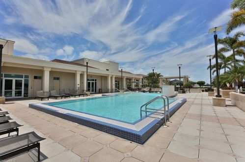 9123 Strada Pl, Naples FL  34108-2789 exterior