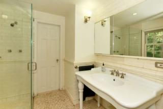 5245 Sycamore Ave, Bronx, NY 10471-2835