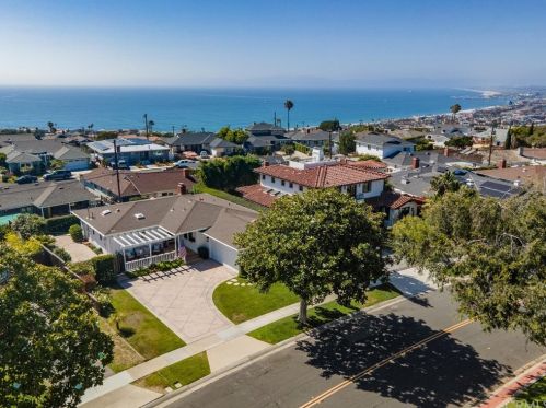 115 Via Alameda, Redondo Beach CA  90277-6609 exterior