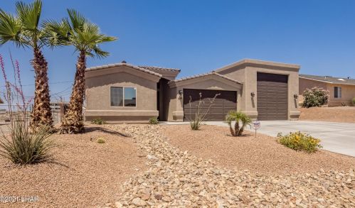 464 Llanos Dr, Lake Havasu City, AZ 86403-4726