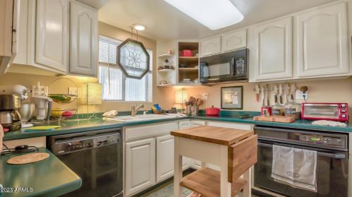 6527 12th Pl, Phoenix AZ  85014-1304 exterior