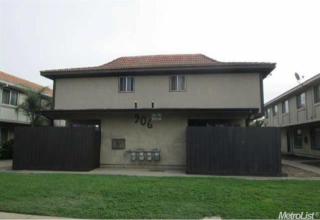 906 Garfield St, Lodi, CA 95240-5419