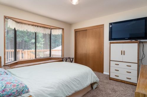 6832 Retreat Ln, Pacific House CA  95726-9465 exterior