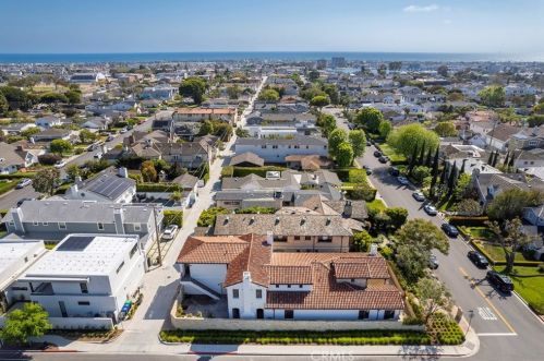 544 Aliso Ave, Newport Beach, CA 92663-5106