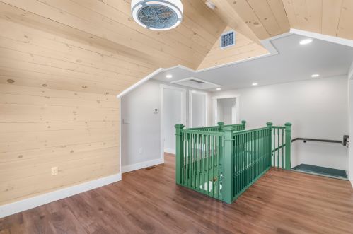 607 Ocean Blvd, Hampton NH  03842-4335 exterior