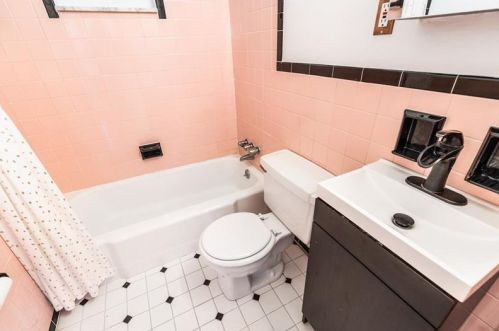 203 Blaze Dr, Glenshaw PA  15116-1009 exterior